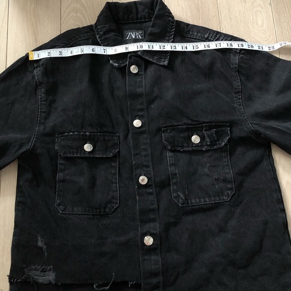 NWOT Zara Men’s Large Heavy Distressed Black Denim Trucker Jacket Size M - Picture 3 of 12